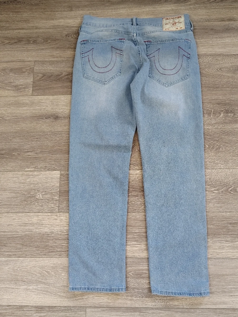 True Religion Light Blue Skinny Jeans with Signature Stitching Mens 32